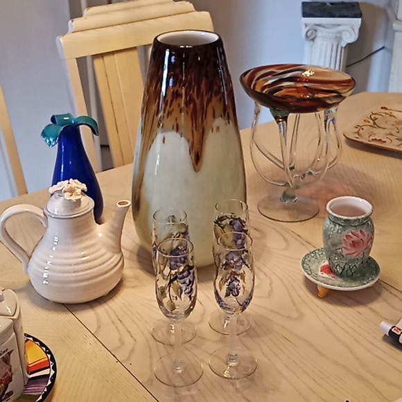 RARE FIND Murano Vase. Exquisite, One of a Kind. No Chips, Scratches or Cracks. - Picture 13 of 13